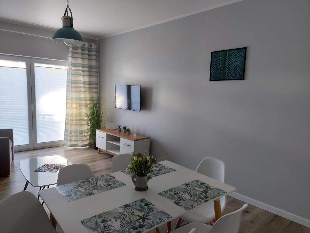 Apartamenty Z Tarasami "Mietowy Spokoj 15" "Romantyczna Szarosc 16" "Niebieska Elegancja 17" Maksymalnie Dla 6 Osob Поберово Экстерьер фото