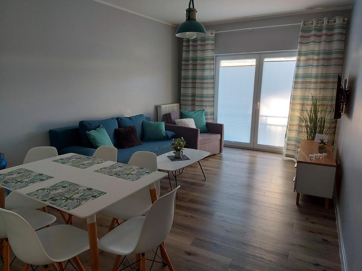 Apartamenty Z Tarasami "Mietowy Spokoj 15" "Romantyczna Szarosc 16" "Niebieska Elegancja 17" Maksymalnie Dla 6 Osob Поберово Экстерьер фото