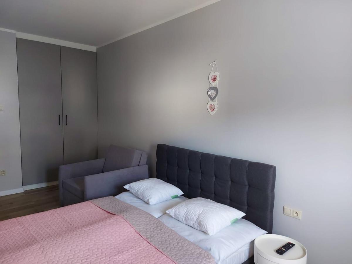 Apartamenty Z Tarasami "Mietowy Spokoj 15" "Romantyczna Szarosc 16" "Niebieska Elegancja 17" Maksymalnie Dla 6 Osob Поберово Экстерьер фото