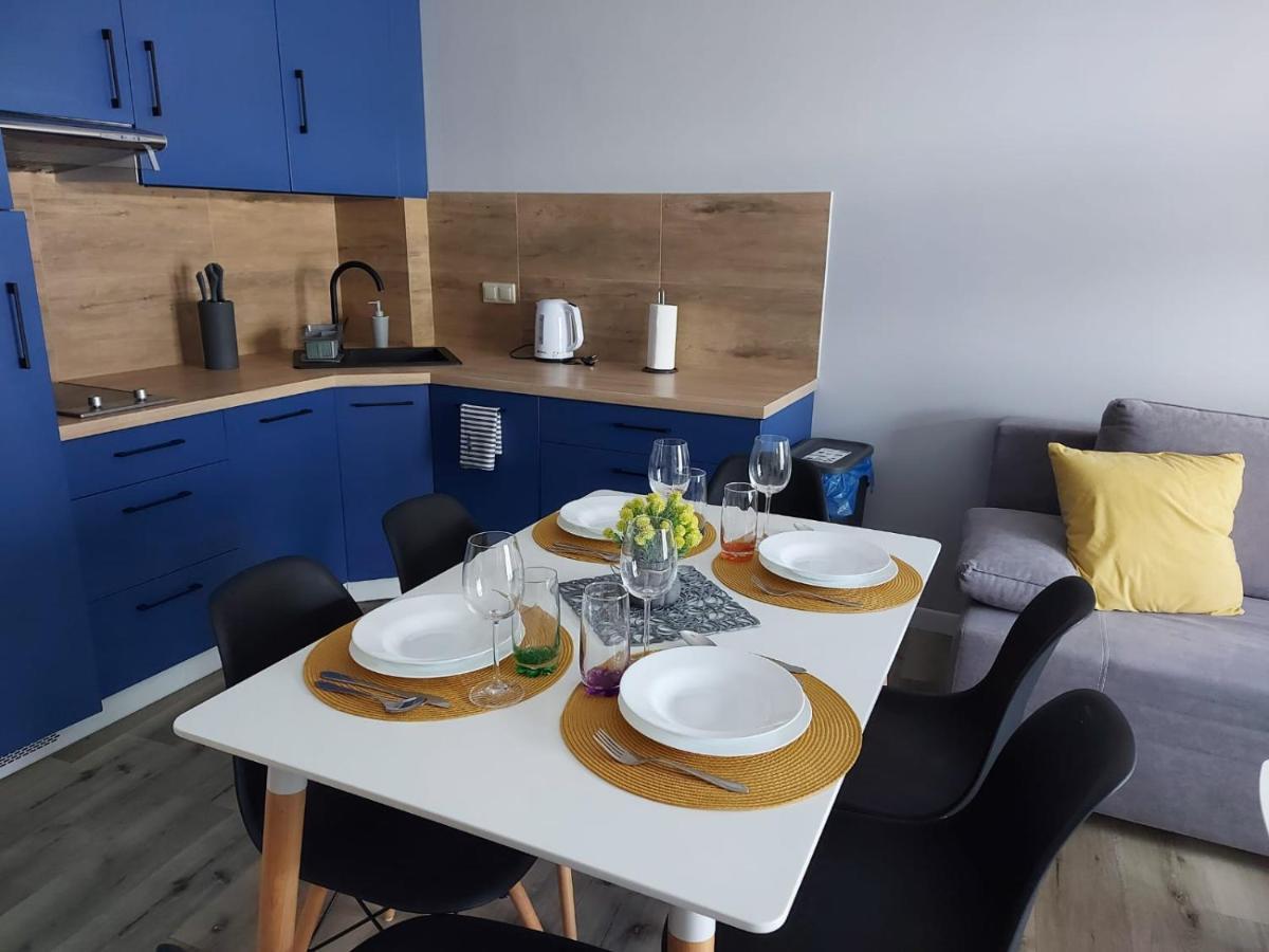 Apartamenty Z Tarasami "Mietowy Spokoj 15" "Romantyczna Szarosc 16" "Niebieska Elegancja 17" Maksymalnie Dla 6 Osob Поберово Экстерьер фото