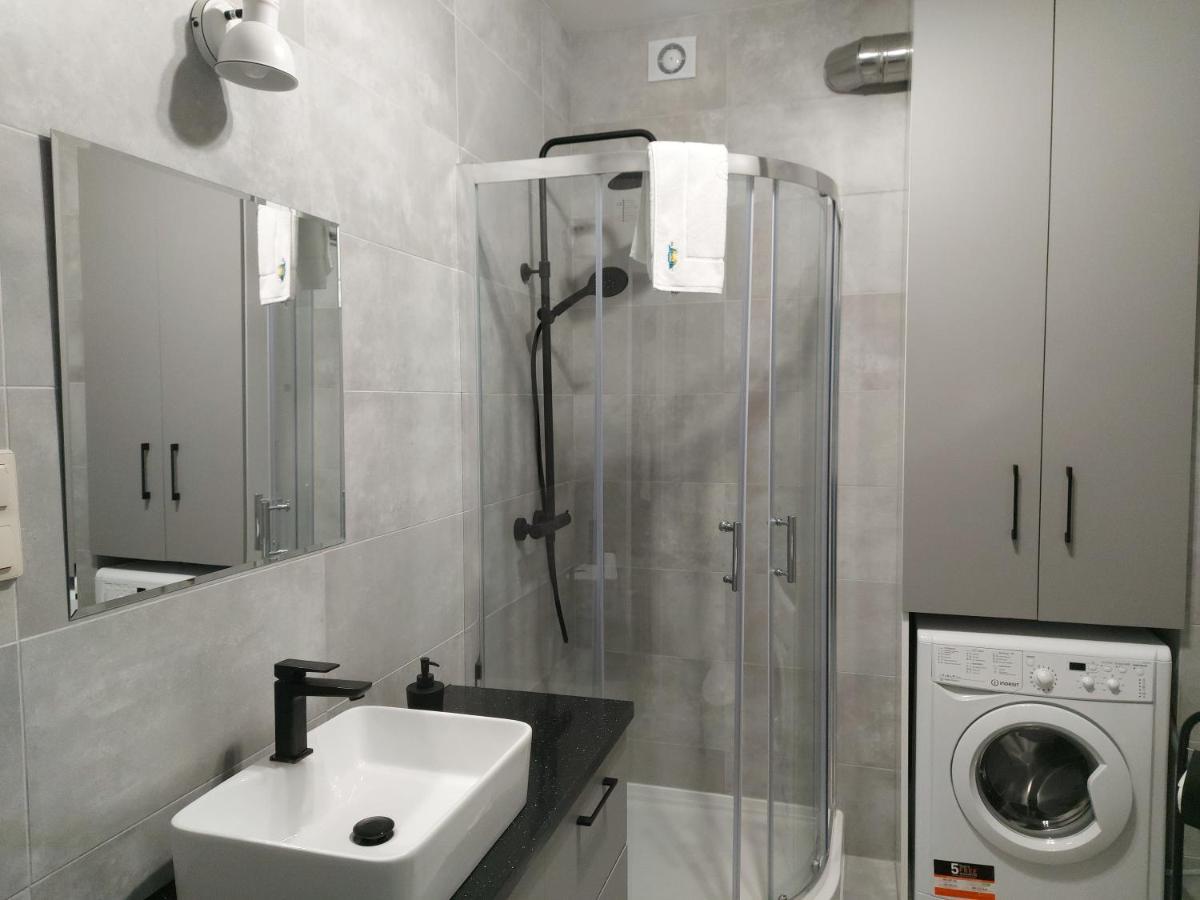 Apartamenty Z Tarasami "Mietowy Spokoj 15" "Romantyczna Szarosc 16" "Niebieska Elegancja 17" Maksymalnie Dla 6 Osob Поберово Экстерьер фото